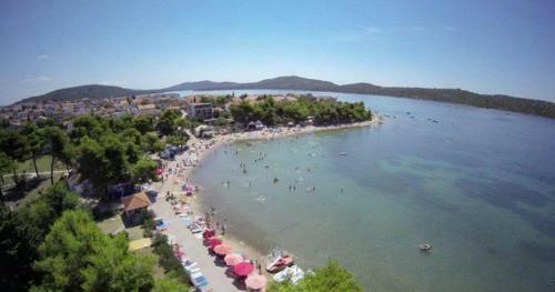 Apartment Denis - 50m From Sea