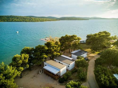 Hotel Mobile Home Pirovac 32