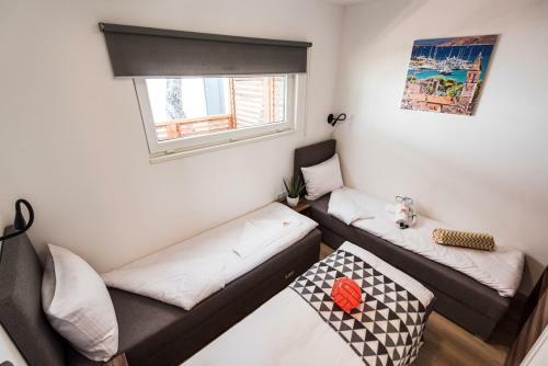Hotel Mobile Home Pirovac 32