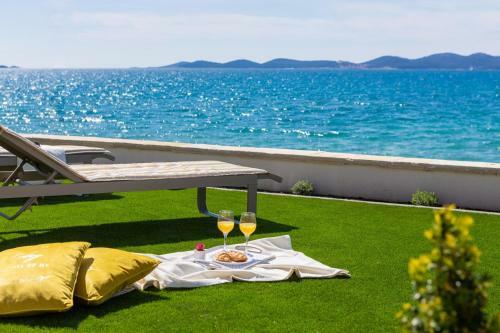 Luxury Apartment Sea