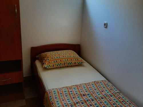 Spacious Apartment With Terrace Near The Beach