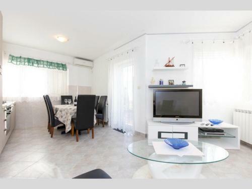Villa Giani Apartments With Swimming Pool