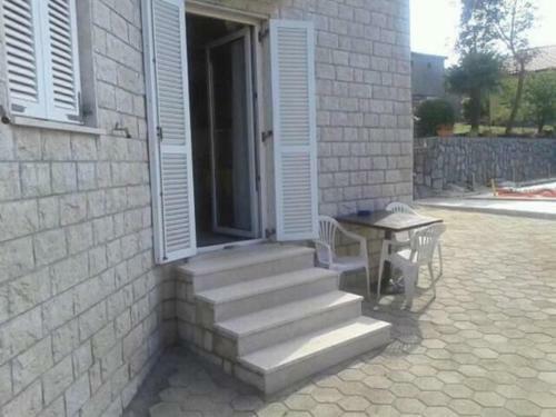 Villa Giani Apartments With Swimming Pool