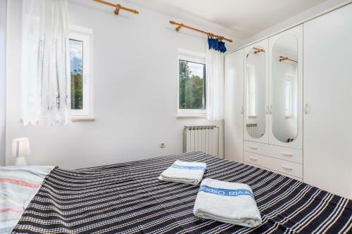 Villa Giani Apartments With Swimming Pool