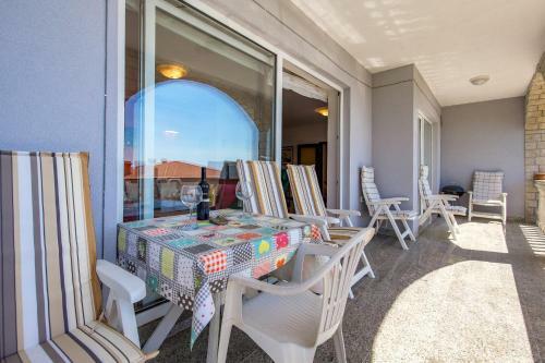 Villa Giani Apartments With Swimming Pool