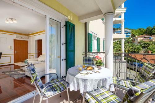 Apartment All For You - With A Swimming Pool