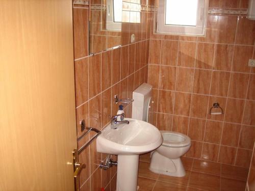 Apartments With Wifi Omis - 4654