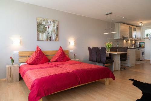Apartment "k�hler" Mit Berg- Und Bodenseesicht