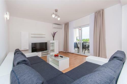 Apartman Mira- Omis