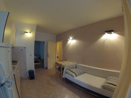 Omi? Du?e Sandy Beach Apartments Mare