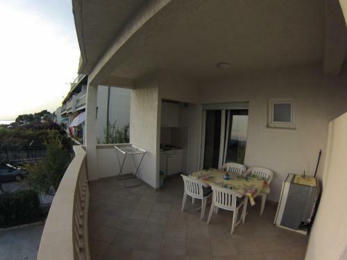 Omi? Du?e Sandy Beach Apartments Mare