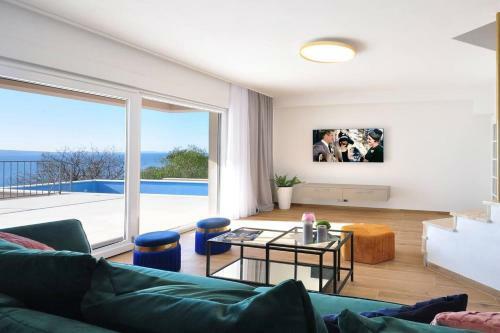 Villa Iva With Sea View And Pool