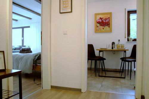 Apartamento Business-apartment Mit Garten, Parkplatz & K�che