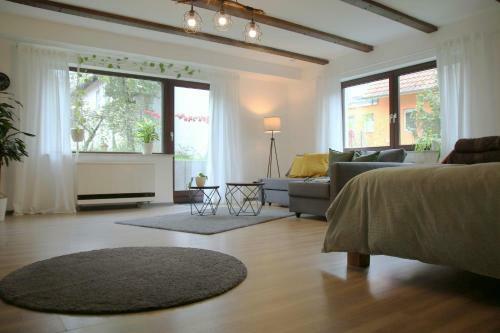 Apartamento Business-apartment Mit Garten, Parkplatz & K�che