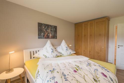 Apartamento Ferienwohnungen Alpentraum - Wiesengl�ck