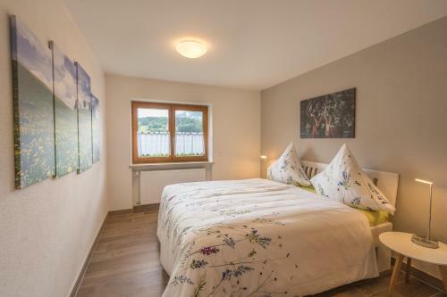 Apartamento Ferienwohnungen Alpentraum - Wiesengl�ck