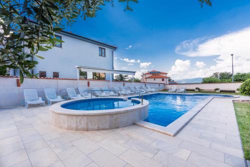 Apartamento Pansion Dujmovi? 2