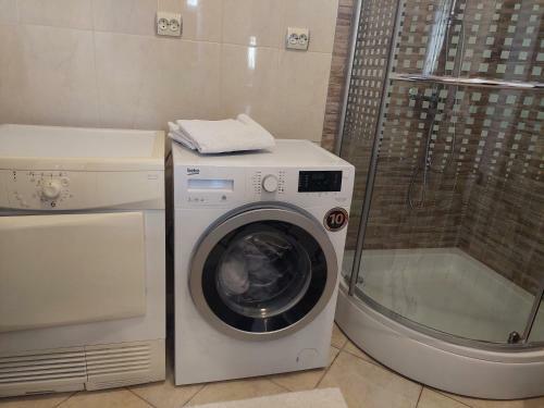 Villa Holiday Home Rajna