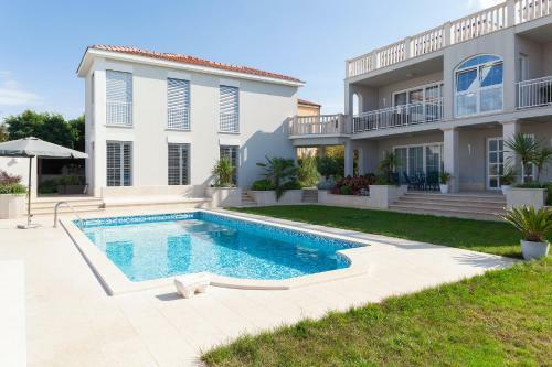 Luxury Apartments Vila Carissa