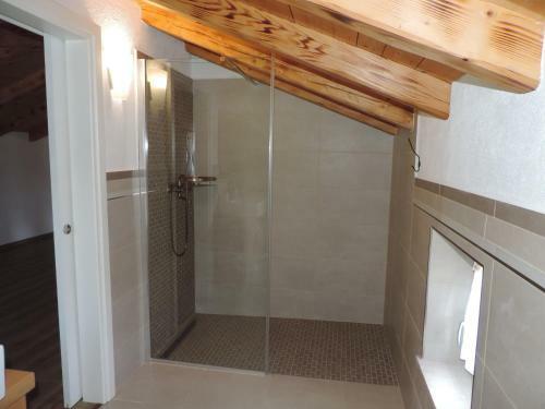 Three Bedroom Stone Villa Lusa With A Pool