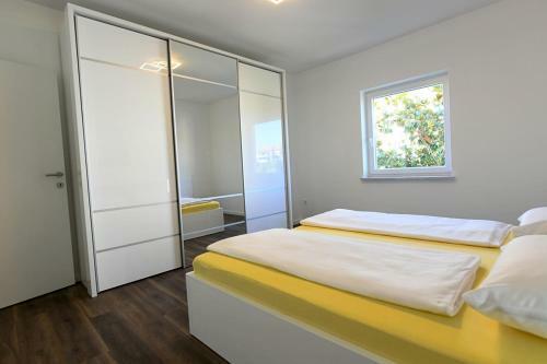 Hostal Apartments Mary