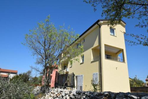 Apartments With A Parking Space Malinska, Krk - 19372