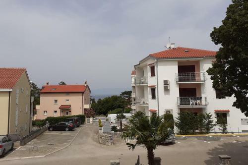 Apartments With A Parking Space Malinska, Krk - 19268