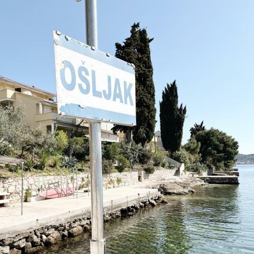 Island House Osljak