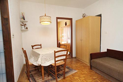 Apartment Novi Vinodolski 5558b