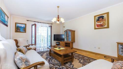 Apartments Skulin