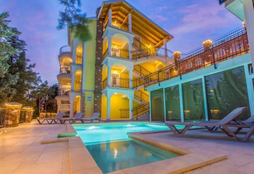 Apartamentos Palace Paulina Luxury Residence