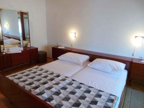 Apartments In Novi Vinodolski 38122