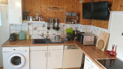 Monteur-, Ferien- Und G�stehaus In Gro� Rossau
