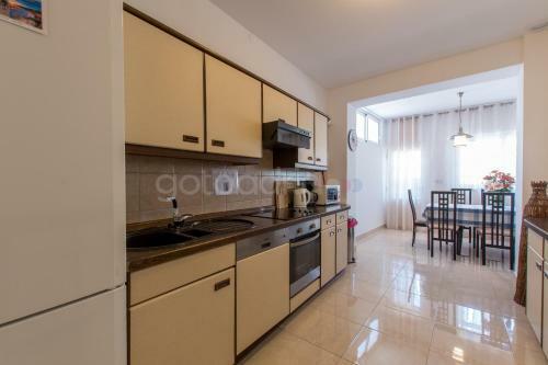 Seafront Apartment Mirta