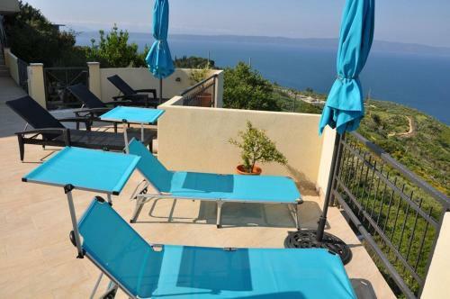 Villa Lea With Private Pool, Tennis Court And Mini Golf Course
