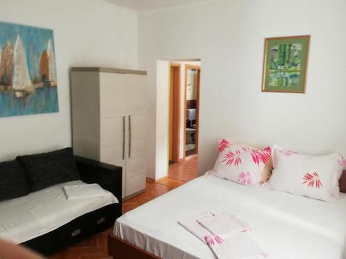 Apartments With A Parking Space Podgora, Makarska - 16591