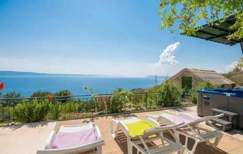Holiday Home Aria With Whirlpool