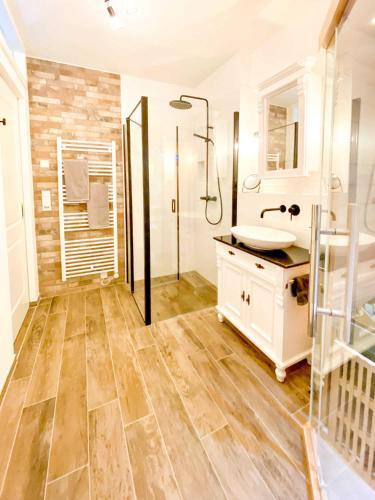 Duenenliebe Apartment 19