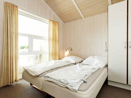 Four-bedroom Holiday Home In Otterndorf 13