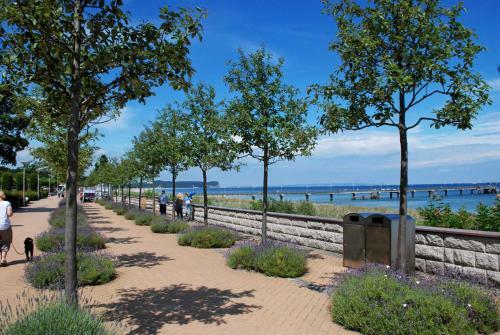 Hotel Ferienwohnungen Mit Seeblick Und S