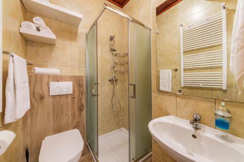 Villa Greenhouse Unna With Heated Pool