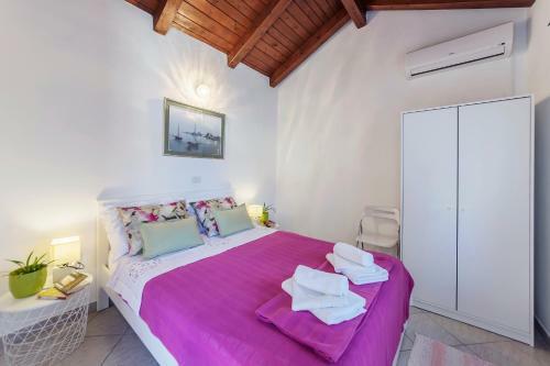 Villa Greenhouse Unna With Heated Pool
