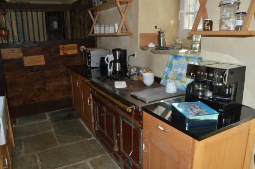 Bed & Breakfast Manoir De Lesplouenan