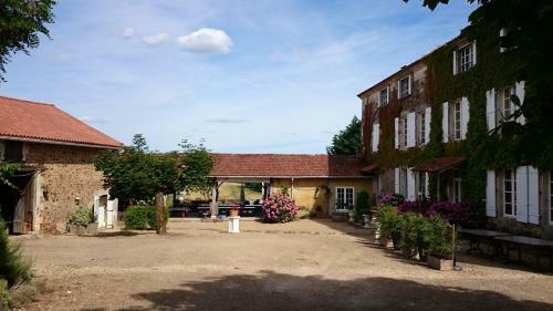 Domaine De Maumont
