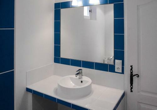 Hostal La Mouti�re