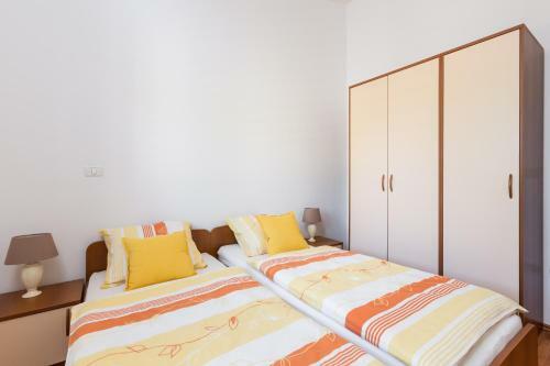 Apartment Fenera With Private Swimming Pool