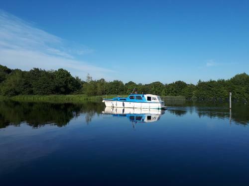 Cruiser Boats Ireland Shannon