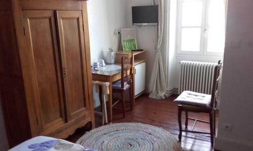 Bed & Breakfast Chambre D'h�tes La Tour De Brazalem