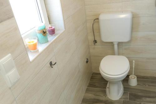 Apartments With A Parking Space Novalja, Pag - 17140