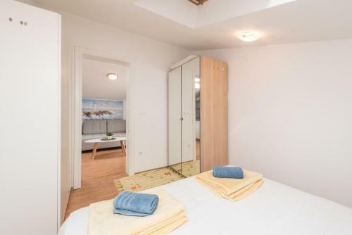 Ilia Sea View Apartment